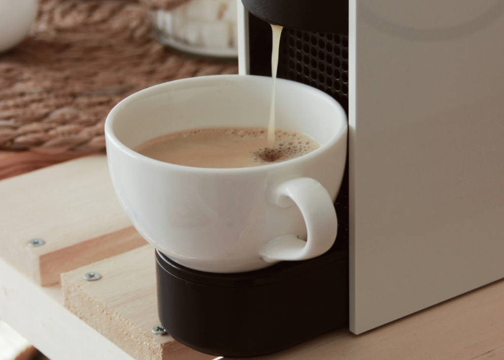 The Best No Plastic Coffee Makers - Gurl Gone Green